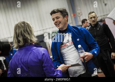 Le Prince héritier Frederik a participé 07-02-2013 à la course de cinq kilomètres de long au parc du Palais Marselisborg pour soutenir la collection « Donnez vos jambes à l'Afrique ». Des associations de gymnastique à travers le Danemark ont organisé des courses au cours de la semaine 6. (Mikkel Berg Pedersen / POLFOTO) Banque D'Images