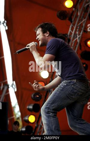 Le chanteur britannique Daniel Bedingfield se produit sur scène au Roskilde Festival '03 au Danemark. Banque D'Images