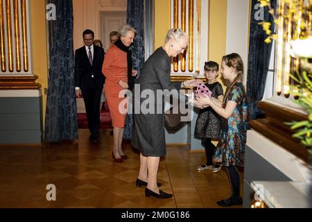 La reine Margrethe et la princesse Benedikte ouvrent le nouveau trésor permanent la salle de Fabergé au Musée Amalienborg, vendredi, 7 février 2020. La Chambre de Fabergé expose des joyaux russes, ainsi qu'une sélection de joyaux de la Couronne danoise, mettant l'accent sur les liens étroits entre les monarchies danoises et russes. (Photo: IDA Guldbæk Arentsen / Scanpix 2020) Banque D'Images