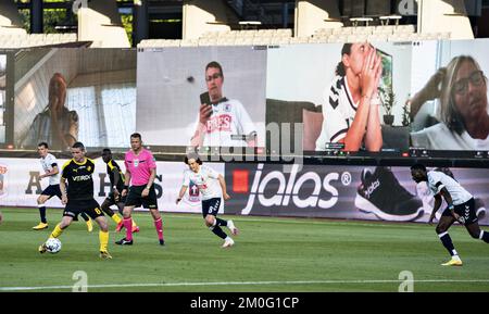 Écran du match Super League 3F entre AGF et Randers FC au parc Ceres à Aarhus, le jeudi 28 mai 2020. Le match est le premier après le shutdown pendant la crise corona et se joue sans spectateurs et avec restrictions .. (Photo: Henning Bagger / Ritzau Scanpix) Banque D'Images