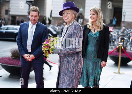 La princesse Benedikte arrive pour l'ouverture officielle du Parlement danois, mardi, 6 octobre 2020. L'ouverture officielle du Parlement et le début d'une nouvelle année de session se font toujours le premier mardi d'octobre. La famille royale danoise joue un rôle passif dans l'ouverture annuelle du Parlement. Avant la cérémonie, le gouvernement et les députés assistent à un service auquel la famille royale n'assiste pas. (Photo: Martin Sylvest / Ritzau Scanpix). Banque D'Images