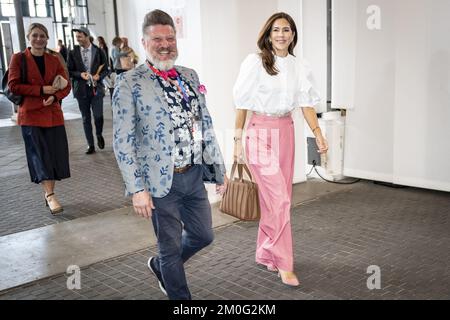 La princesse Marie et présidente de la fierté de Copenhague Lars Henriksen, alors qu'elle participe à la Conférence sur les droits de l'homme à Copenhague, qui a lieu dans le cadre de WorldPride et d'EuroGames à Copenhague. Mardi, 17 août 2021. (Photo: Mads Claus Rasmussen/Ritzau Scanpix) Banque D'Images