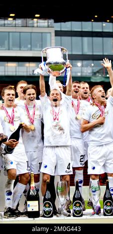 Les joueurs du FC Copenhague célèbrent la victoire du SAS-ligaen danois après la victoire sur Sonderjyske au stade Parken, Copenhague, Danemark. Banque D'Images