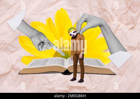 Collage photo de mec sans tête sloth tête doit apprendre plus d'informations matériel doigt point livre texte châtiment isolé sur fond beige couleur Banque D'Images