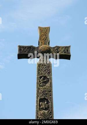 Celtic Cross, Durham Cathedral, Durham, Co Durham, Tyne and Wear, ROYAUME-UNI. La cathédrale de Durham est une cathédrale normande construite entre 1093 et 1133. Banque D'Images