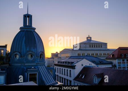 XGSunrise, avec opéra en arrière-plan, Leipzig, Saxe, Allemagne, Europe Banque D'Images