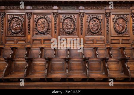 France, Var, Provence verte, Saint Maximin la Sainte Baume, basilique Sainte Marie-Madeleine (entre les 13th et 16th siècles), classée Monument Historique Banque D'Images