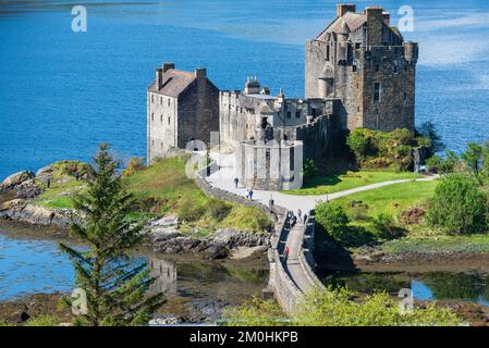 Royaume-Uni, Écosse, Highland, Ross et Cromarty County, Eilean Donan Castle, Loch Duich Banque D'Images