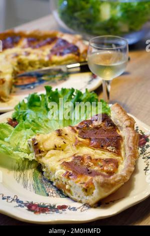 France, Bas-Rhin (67), Strasbourg, Munster et cumin quiche Banque D'Images