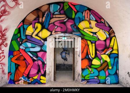 France, Haut-Rhin, neuf Brisach, Musée d'Art urbain et d'Art de la rue (MAUSA) abrité dans un ancien casemate de la citadelle Vauban classée au Patrimoine mondial par l'UNESCO, fresque de Julien Maland alias Seth Banque D'Images