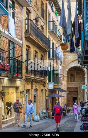 Espagne, province de Gipuzkoa, Getaria, scène sur le Camino del Norte, chemin de pèlerinage espagnol à Saint-Jacques-de-Compostelle, site classé au patrimoine mondial de l'UNESCO Banque D'Images