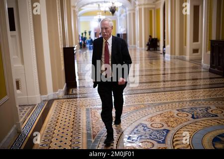 Washington, États-Unis. 06th décembre 2022. Le sénateur Angus King (I-ME) marche à travers les États-Unis Capitole, à Washington, DC, le mardi, 6 décembre, 2022. (Graeme Sloan/Sipa USA) Credit: SIPA USA/Alay Live News Banque D'Images