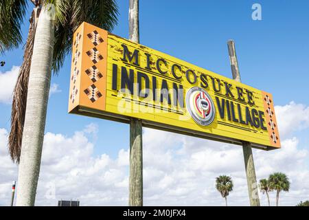 Everglades Miami Florida, Tamiami Trail US route 41 Miccosukee Native American Reservation Indian Village, attraction en bord de route Banque D'Images