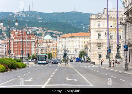 Promenade en front de mer (Riva Nazario Sauro), Trieste, région Friuli Venezia Giulia, Italie Banque D'Images