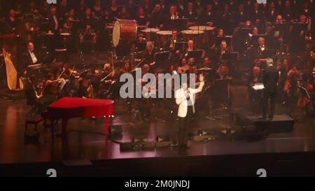 Anaheim, Californie, États-Unis 4th décembre 2022 le chanteur d'opéra Matteo Bocelli se produit en concert au Honda Center on 4 décembre 2022 à Anaheim, Californie, États-Unis. Photo par Barry King/Alay stock photo Banque D'Images