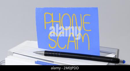 Affiche indiquant Phone Scam. Concept d'entreprise recevoir des appels indésirables pour promouvoir des produits ou des services télévente Banque D'Images