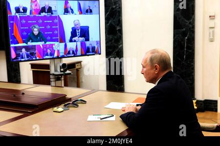 Moscou, Russie. 07th décembre 2022. Le président russe Vladimir Poutine préside une réunion du Conseil de sécurité par vidéoconférence à Moscou, en Russie, le mardi 6 décembre 2022. Photo par Kremlin Pool /UPI crédit: UPI/Alamy Live News Banque D'Images