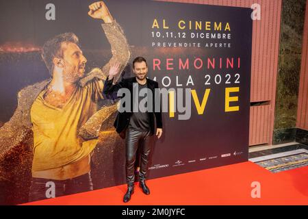 Italie 6 décembre 2022 Cesare Cremonini au cinéma Odeon pour Imola Live 2022 à Milan © Andrea Ripamonti / Alamy Banque D'Images