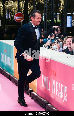 William Abadie assiste à la 'Emily in Paris' par Netflix - première mondiale de la saison 3 au Théâtre des champs Elysées sur 07 décembre 2022 à Paris, France. Photo de Nasser Berzane/ABACAPRESS.COM Banque D'Images
