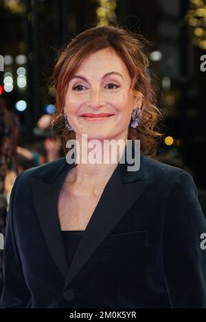 Camille Japy participe à la 'Emily in Paris' par Netflix - première mondiale de la saison 3 au Théâtre des champs Elysées sur 07 décembre 2022 à Paris, France. Photo de Nasser Berzane/ABACAPRESS.COM Banque D'Images