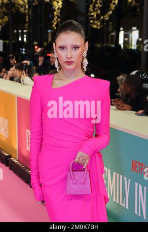 HANA Martin assiste à la « Emily in Paris » de Netflix - première mondiale de la saison 3 au Théâtre des champs Elysées sur 07 décembre 2022 à Paris, France. Photo de Nasser Berzane/ABACAPRESS.COM Banque D'Images