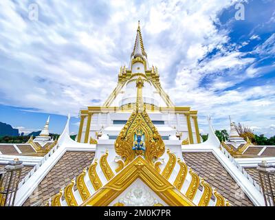 Temple Wat Laem Sak dans la province de Krabi, Thaïlande Banque D'Images