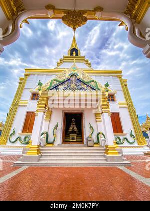 Temple Wat Laem Sak dans la province de Krabi, Thaïlande Banque D'Images