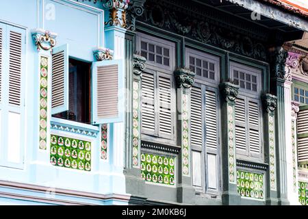 Boutiques conçues par Peranakan dans la partie orientale de Singapour Banque D'Images