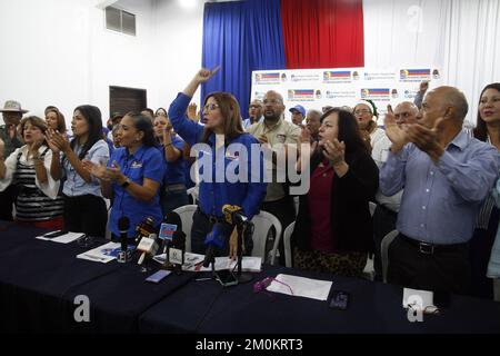 Non exclusif: 6 décembre 2022, Marcaibo, Venezuela: Le président du bleu béant Nora Bracho la direction exécutive régionale du parti des Nations Unies Banque D'Images