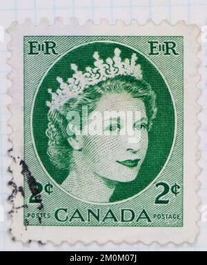 Photo d'un timbre-poste canadien Queen Elizabeth II - 1954 - Wilding Portrait série 1950 Banque D'Images