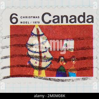 Photo d'un timbre-poste de l'arbre de Noël du Canada par J. Pomperleau Noël 1970 Banque D'Images