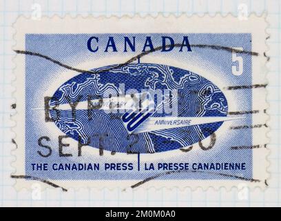 Photo d'un timbre-poste du Canada 50th anniversaire de la presse canadienne 1967 Banque D'Images