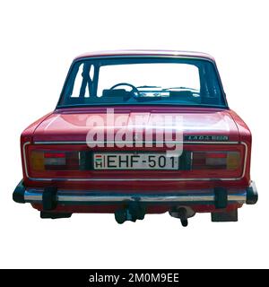 LADA 1500s sur fond blanc le VAZ-2103 Zhiguli est une berline compacte de luxe (petite classe, voiture de tourisme, modèle 3 dans la classification soviétique), Banque D'Images