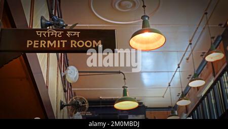 Mumbai Irani café et permit Room recréés dans le restaurant DisDoom , Londres & Edinburgh , Royaume-Uni Banque D'Images