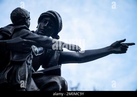 Mémorial de Gladstone en bronze sur le Strand dans le centre de Londres par HAMO Thorneycroft Banque D'Images