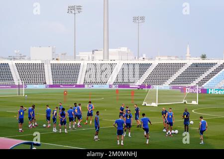 Vue d'ensemble d'une session d'entraînement au complexe sportif Al Wakrah à Al Wakrah, Qatar. Date de la photo: Mercredi 7 décembre 2022. Banque D'Images