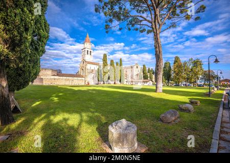 Basilique de Santa Maria Assunta dans l'ancienne Aquileia, site classé au patrimoine mondial de l'UNESCO dans la région de Friuli Venezia Giulia, dans le nord de l'Italie Banque D'Images