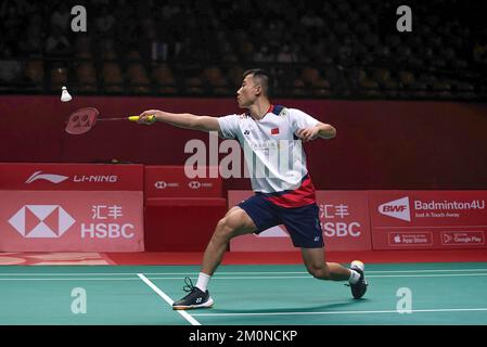 Bangkok, Thaïlande. 07th décembre 2022. Lu Guang zu de Chine vu en action lors de la Single de Badminton pour hommes dans les finales du Tour mondial BTW HSBC 2022 au Stade Nimibutr. Viktor Axlsen a remporté le prix de lu Guang zu 2-0 (21-13, 21-11). Crédit : SOPA Images Limited/Alamy Live News Banque D'Images