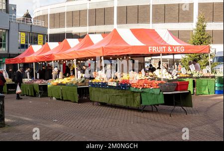 Hanley-Stoke-on-Trent, Staffordshire-Royaume-Uni 21 avril 2022 de nombreux fruits et légumes dans un marché situé dans le centre-ville de Hanley Banque D'Images