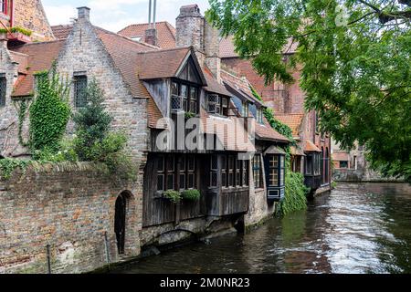 Rozenhoedkaai, site classé au patrimoine mondial de l'UNESCO Bruges, Belgique, Europe Banque D'Images