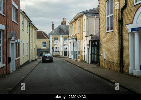 Vue sur la rue de l'ancienne ville de Saffron Walden, Essex, Royaume-Uni Banque D'Images