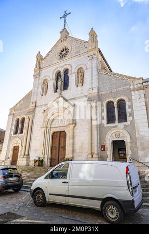 Église notre Dame de la place du Beffroy, Sancerre, France Banque D'Images