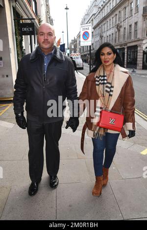 Jonathan Sothcott et Jeanine Sothcott Renegades déjeuner au restaurant Sartoria Savile Row, Londres - 6 décembre 2022 Banque D'Images