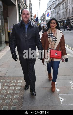 Jonathan Sothcott et Jeanine Sothcott Renegades déjeuner au restaurant Sartoria Savile Row, Londres - 6 décembre 2022 Banque D'Images