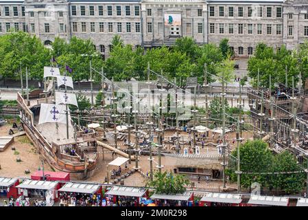 Montréal, Canada - 1 juillet 2022 : vue panoramique de Montréal depuis la Grande Roue au centre-ville de Montréal Banque D'Images