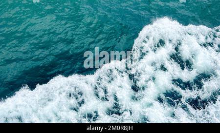Vagues de l'Atlantique depuis l'Île-du-Prince-Édouard Banque D'Images