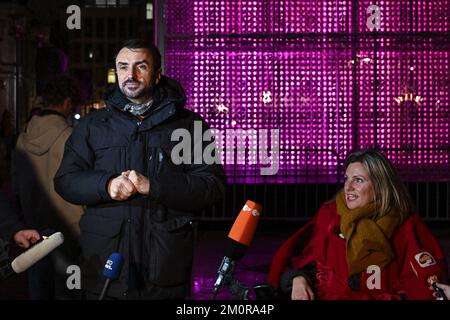 Le Maire de Lyon Gregory Doucet s'adresse à la presse lors de la Fête des Lumières 2022 à Lyon, France sur 7 décembre 2022. Photo de Julien Reynaud/APS-Medias/ABACAPRESS.COM Banque D'Images