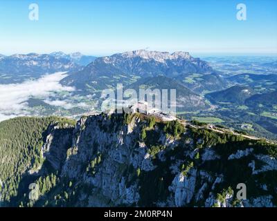 Les aigles nient Kehlsteinhaus Allemagne vue aérienne de drone Banque D'Images