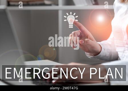Panneau écrit à la main pour le plan d'urgence. Mot pour les procédures de réponse aux urgences majeures être préparé Banque D'Images