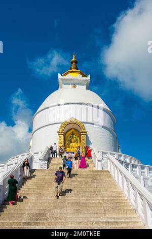 Népal, Pokhara, pagode de la paix mondiale Banque D'Images